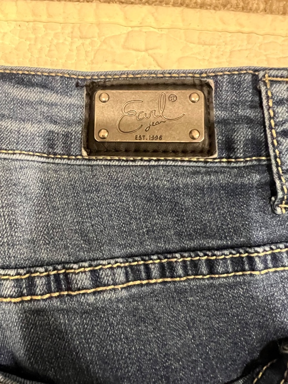 Earl EUC Ankle Cuffed Jeans - Picture 14 of 14